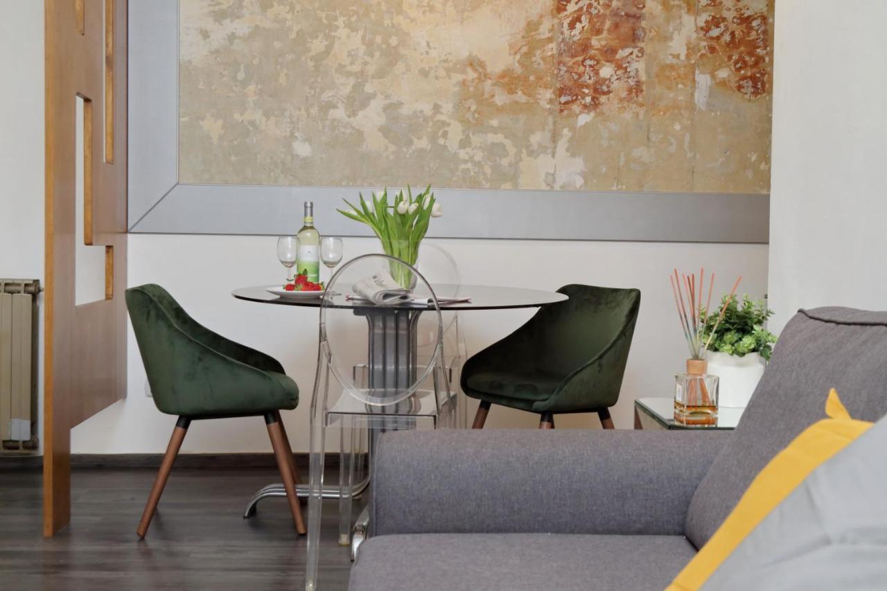 Urbana Delicious Flat *