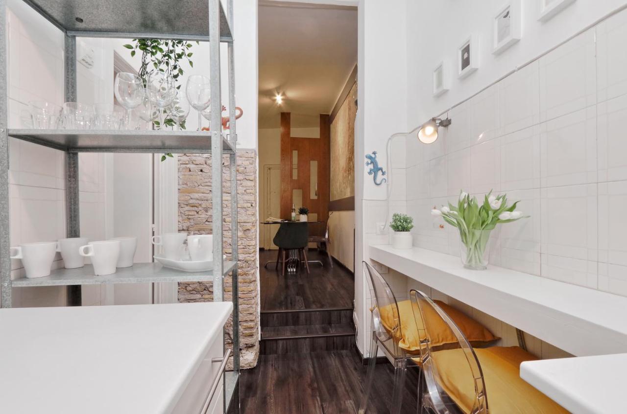 Urbana Delicious Flat
